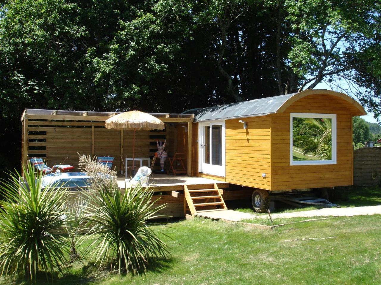 Marosenia Ttiki - Cabanes Et Spa Ascain Esterno foto